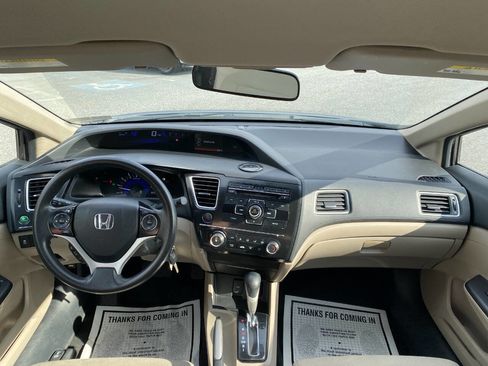 Used 2013 Honda Civic LX image 24