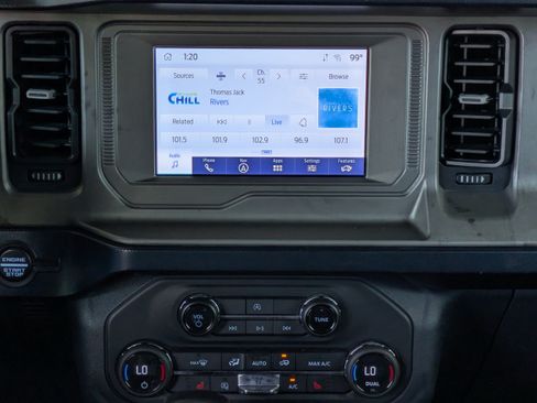 Used 2021 Ford Bronco Outer Banks AWD/4WD image 18