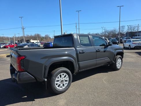 New 2026 Toyota Tacoma SR5 image 4