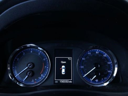 Used 2017 Toyota Corolla SE image 31