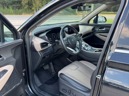 Used 2023 Hyundai Santa Fe SEL w/ Premium Package image 8