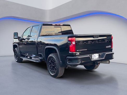 Used 2023 Chevrolet Silverado 2500 High Country w/ Safety Package II image 11