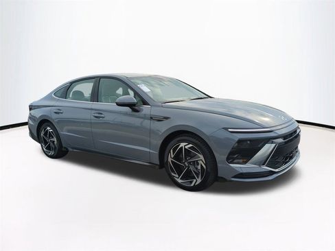 New 2026 Hyundai Sonata SEL image 2