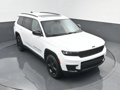 Used 2021 Jeep Grand Cherokee L Laredo AWD/4WD image 22