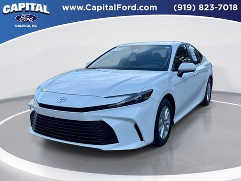 Used 2025 Toyota Camry LE FWD image 1