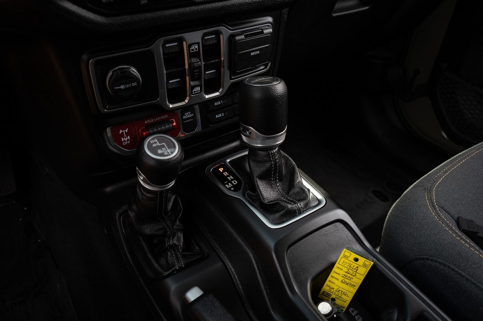 Used 2025 Jeep Gladiator Sport AWD/4WD image 26