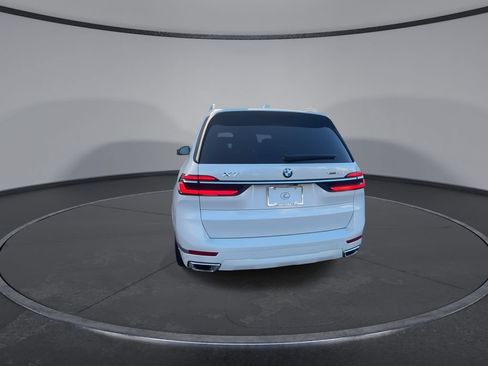 Used 2026 BMW X7 xDrive40i AWD/4WD image 7