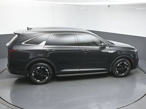Used 2025 Kia Sorento S FWD image 49