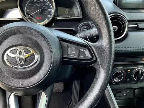 Used 2020 Toyota Yaris LE FWD image 18