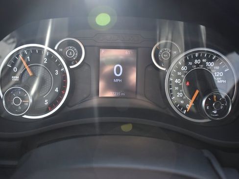 Used 2021 RAM 3500 Big Horn image 30