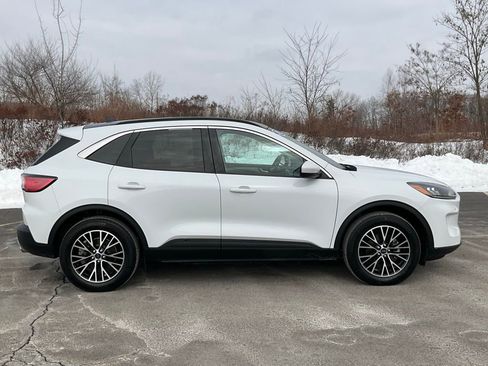 Used 2022 Ford Escape SEL w/ Technology Package image 28