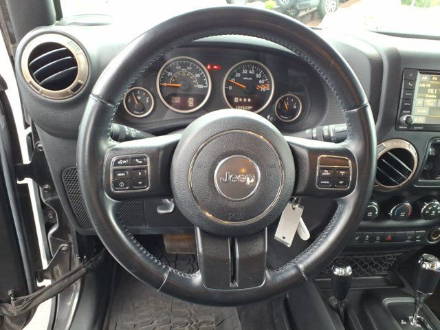 Used 2016 Jeep Wrangler Unlimited Sahara AWD/4WD image 7