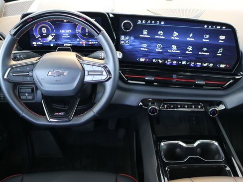 Used 2025 Chevrolet Silverado EV RST image 21