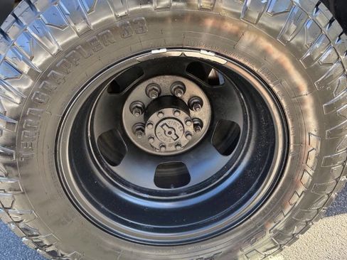 Used 2017 RAM 3500 Tradesman w/ Chrome Appearance Group image 70