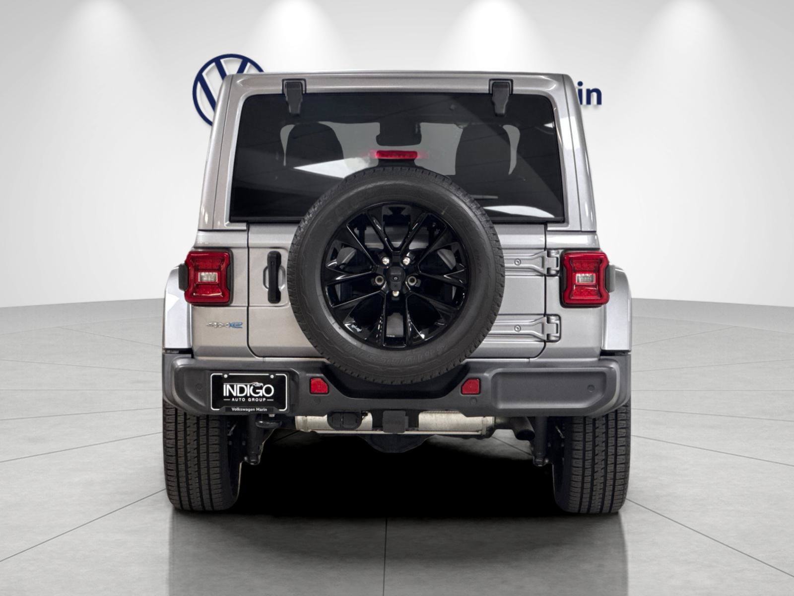 Used 2021 Jeep Wrangler Unlimited Sahara w/ Cold Weather Group AWD/4WD image 4