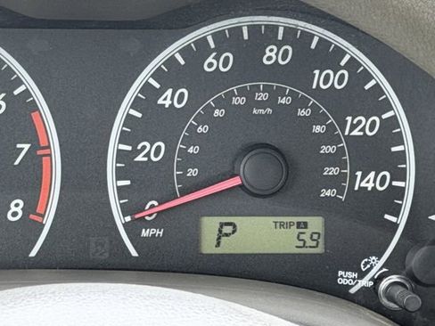 Used 2010 Toyota Corolla LE FWD image 12