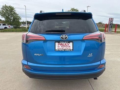 Used 2016 Toyota RAV4 LE AWD/4WD image 4