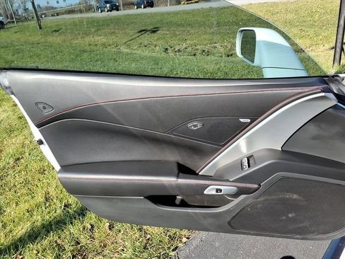 Used 2017 Chevrolet Corvette Z06 w/ Battery Protection Package image 21