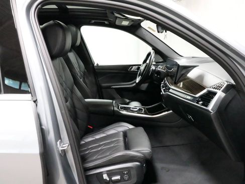 Used 2025 BMW X5 xDrive40i w/ Premium Package AWD/4WD image 7
