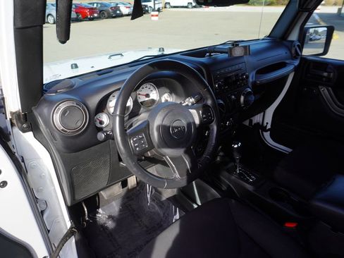 Used 2018 Jeep Wrangler Sport w/ Quick Order Package 24W image 25