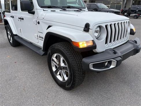 Used 2021 Jeep Wrangler Unlimited Sahara w/ Cold Weather Group image 19