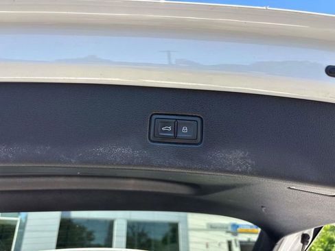 Used 2019 Audi Q7 3.0T Prestige AWD/4WD image 15