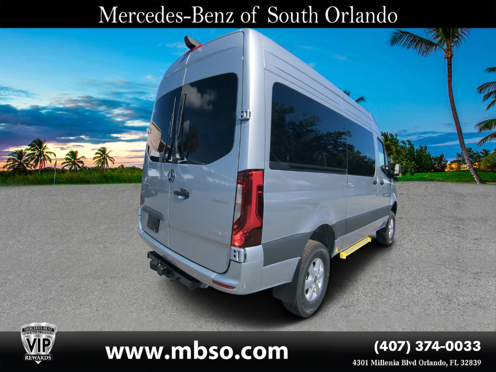 Used 2025 Mercedes-Benz Sprinter 2500 image 16