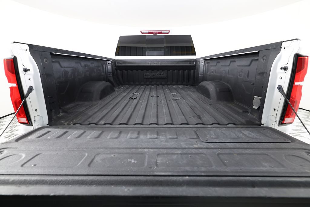 Used 2024 Chevrolet Silverado 2500 High Country w/ Technology Package AWD/4WD image 7