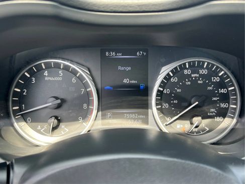 Used 2018 INFINITI Q50 Luxe w/ Essential Package (3.0T Luxe) AWD/4WD image 22