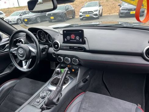 Used 2019 MAZDA MX-5 Miata RF Grand Touring RWD image 11