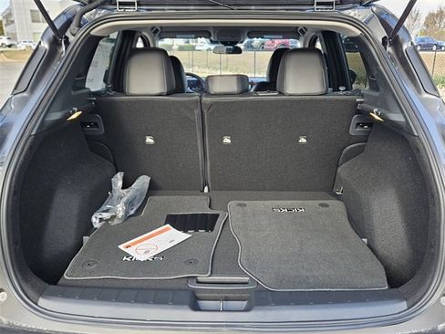 New 2026 Nissan Kicks SR image 13