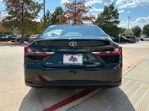 Used 2026 Toyota Camry LE FWD image 7