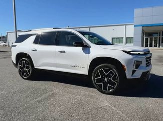 Used 2025 Chevrolet Traverse High Country w/ LPO, Floor Liner Package video 2