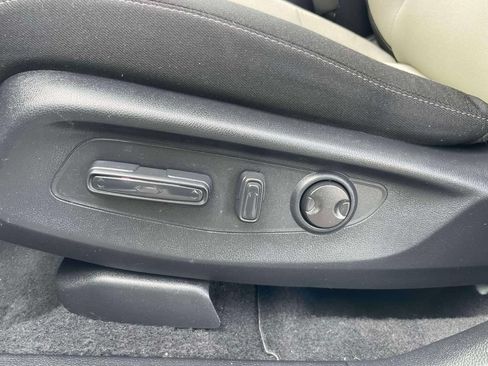 Certified 2023 Honda CR-V EX image 19