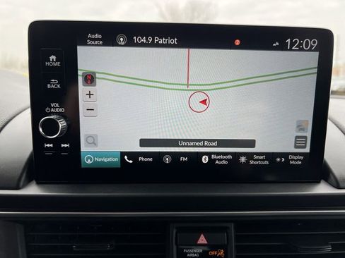 Used 2023 Honda Pilot Elite image 16