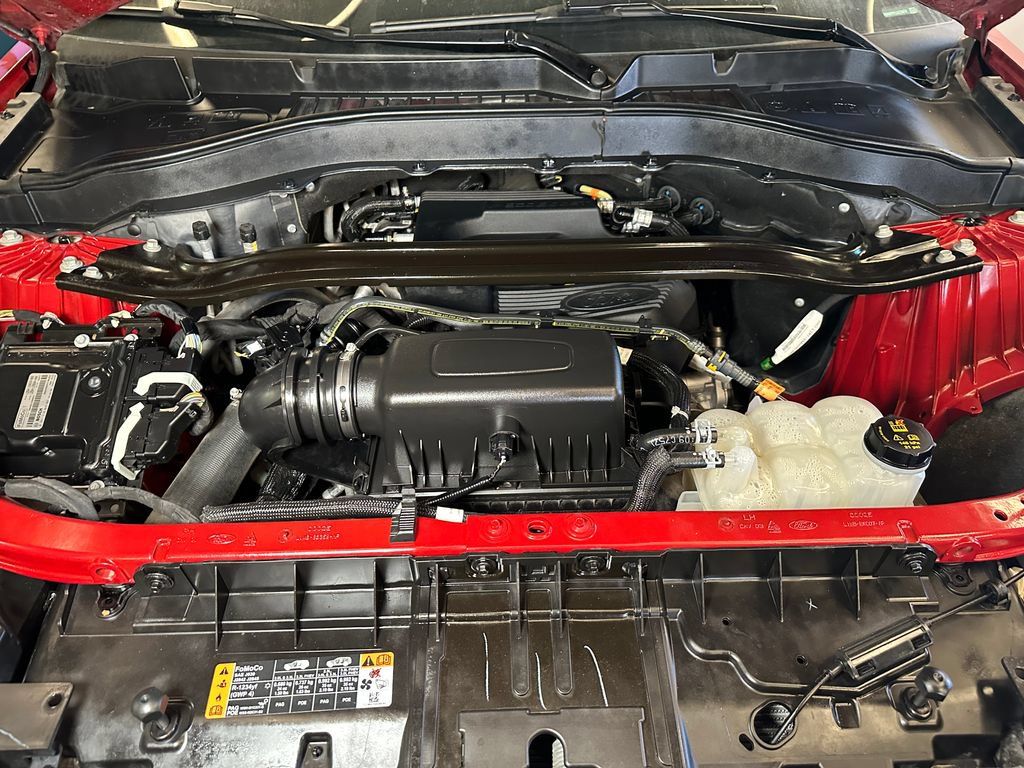 Used 2020 Ford Explorer Limited AWD/4WD image 23