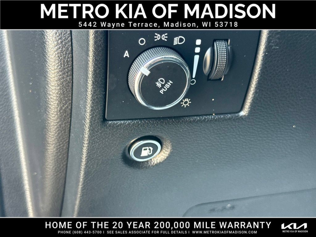 Used 2021 Jeep Grand Cherokee Limited AWD/4WD image 14