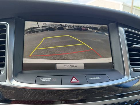 Used 2014 Hyundai Equus Signature RWD image 11