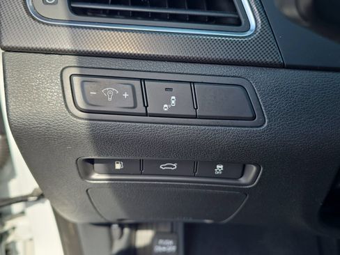 Used 2015 Hyundai Sonata Sport w/ Option Group 04 FWD image 19