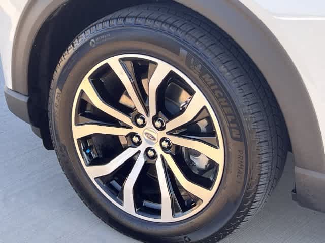 Used 2025 Ford Explorer ST-Line w/ Premium Package RWD image 9