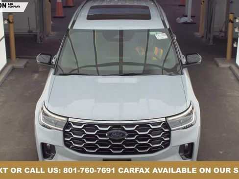 Used 2025 Ford Explorer Platinum w/ LUX Leather Package image 12