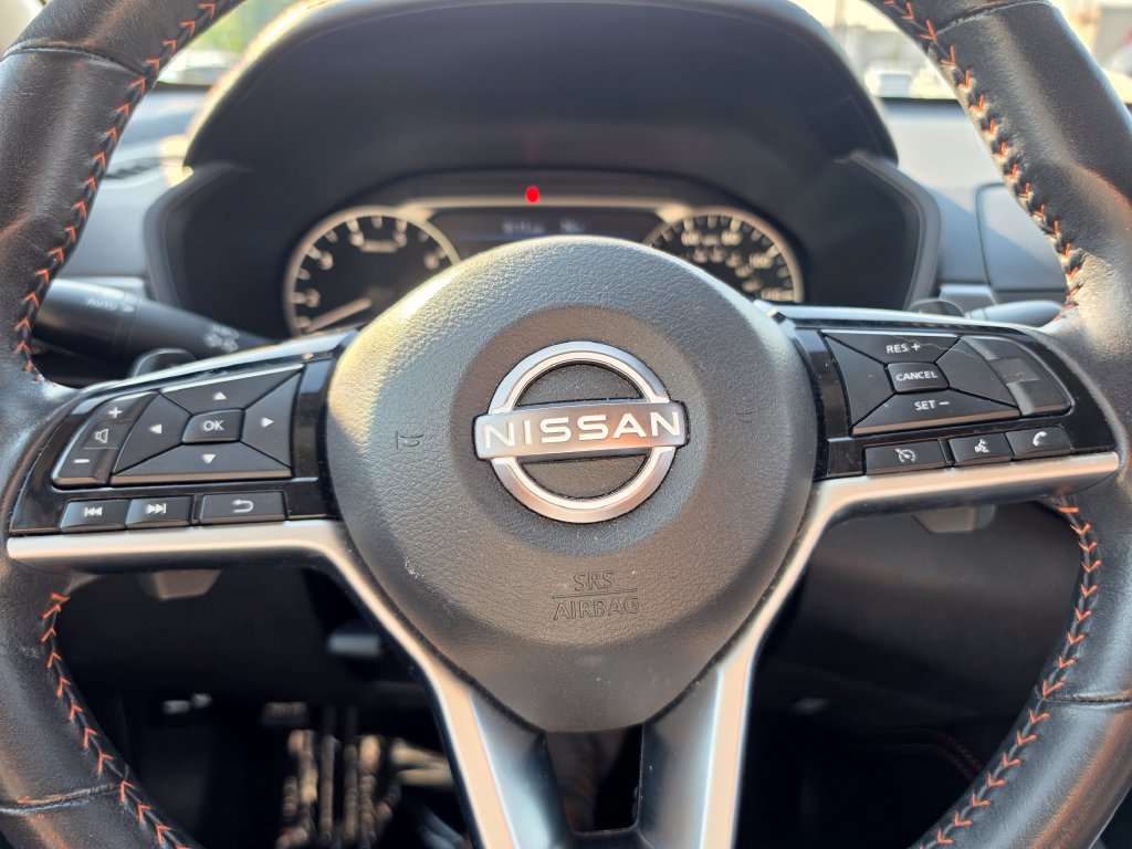 Used 2024 Nissan Altima 2.5 SR FWD image 16