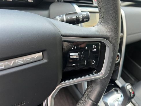 Used 2023 Land Rover Discovery Sport S image 30