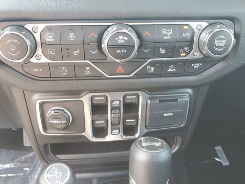 New 2025 Jeep Wrangler Sport S image 26