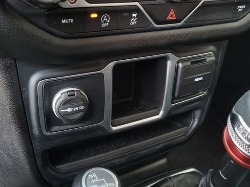 Used 2024 Jeep Wrangler Sport AWD/4WD image 16