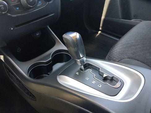 Used 2019 Dodge Journey SE FWD image 26