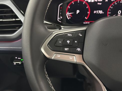 New 2026 Volkswagen Taos SEL AWD/4WD image 22