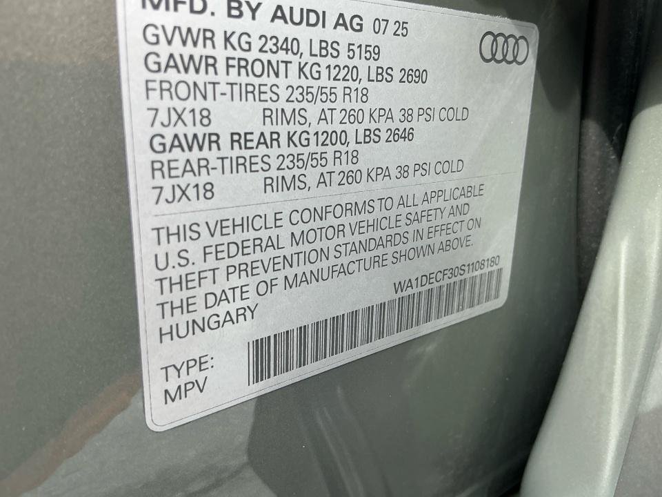 Used 2025 Audi Q3 2.0T Premium AWD/4WD image 33