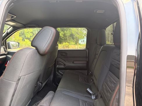 Used 2026 Nissan Frontier PRO-4X AWD/4WD image 11