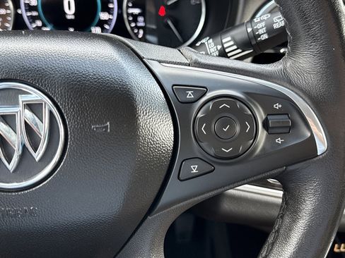 Used 2019 Buick Enclave Avenir w/ Avenir Technology Package AWD/4WD image 17